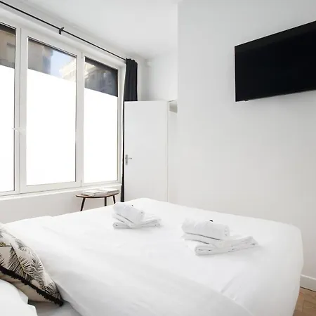 Bel Appartement Idealement Situe - Tour Eiffel Paris Exterior photo
